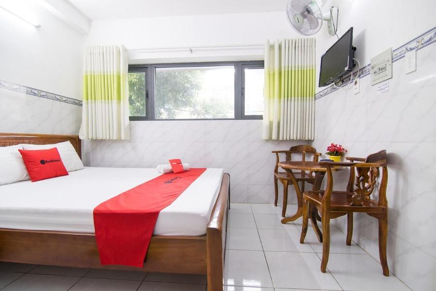 Hôtel Reddoorz Hoang Tuan à Hô Chi Minh-Ville Extérieur photo