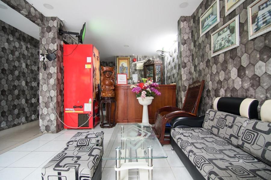 Hôtel Reddoorz Hoang Tuan à Hô Chi Minh-Ville Extérieur photo